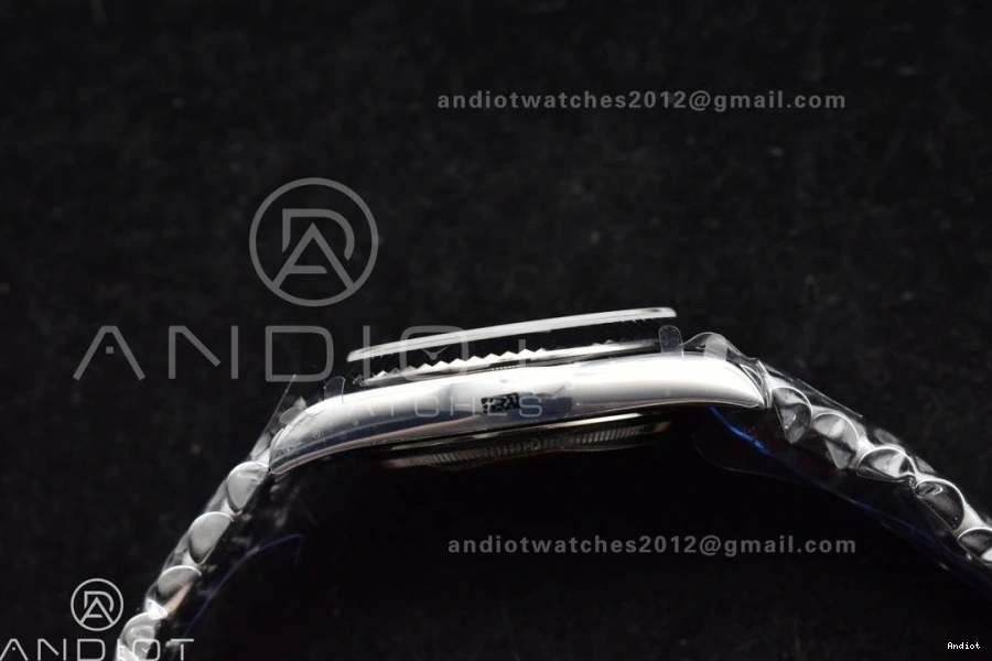904L A2836 (Gain DayDate Dial SS Weight) President 40 V4 on Black Best Edition Steel Bracelet Blue QF 0503